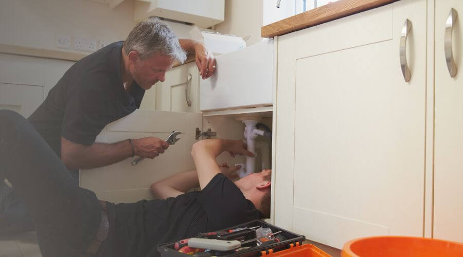 Plumber in Heidrick, KY